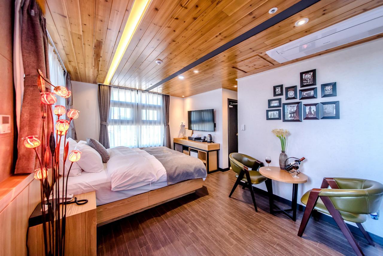 Jeju Hertz Hotel Exterior foto