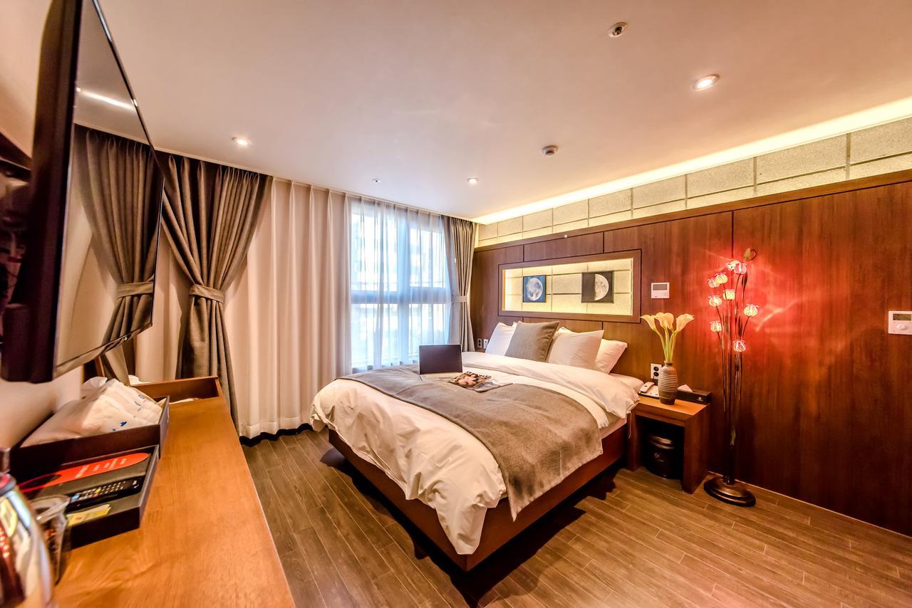 Jeju Hertz Hotel Exterior foto