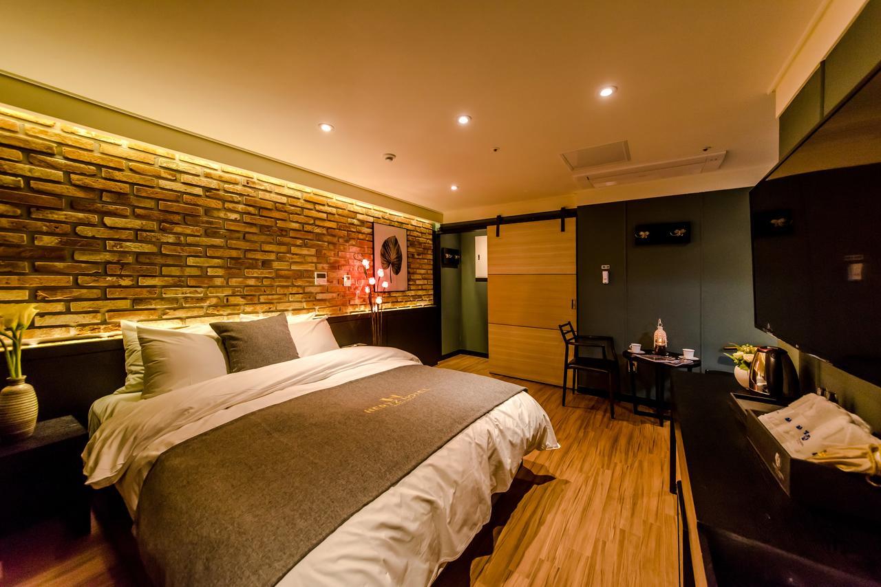 Jeju Hertz Hotel Exterior foto