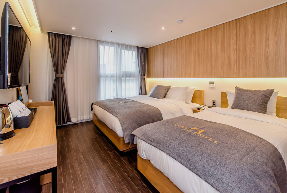 Jeju Hertz Hotel Exterior foto